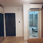 Wave 2 Mamaia Prima Linie La Mare 120mp Apartment *
