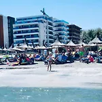 شقة Wave 2 Mamaia Prima Linie La Mare 120mp *