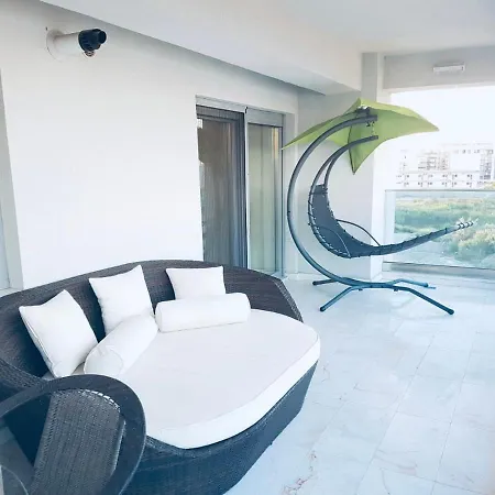 Apartment Wave 2 Mamaia Prima Linie La Mare 120mp *