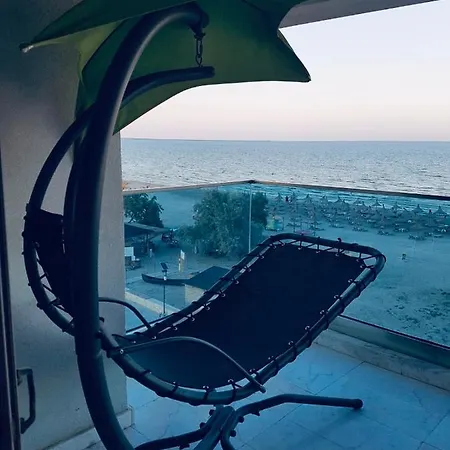 Apartment Wave 2 Mamaia Prima Linie La Mare 120mp