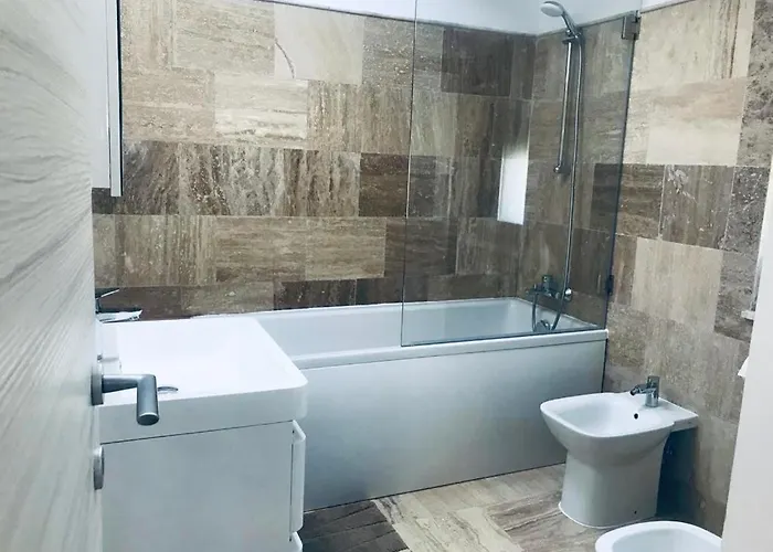 Wave 2 Mamaia Prima Linie La Mare 120mp Appartement Năvodari