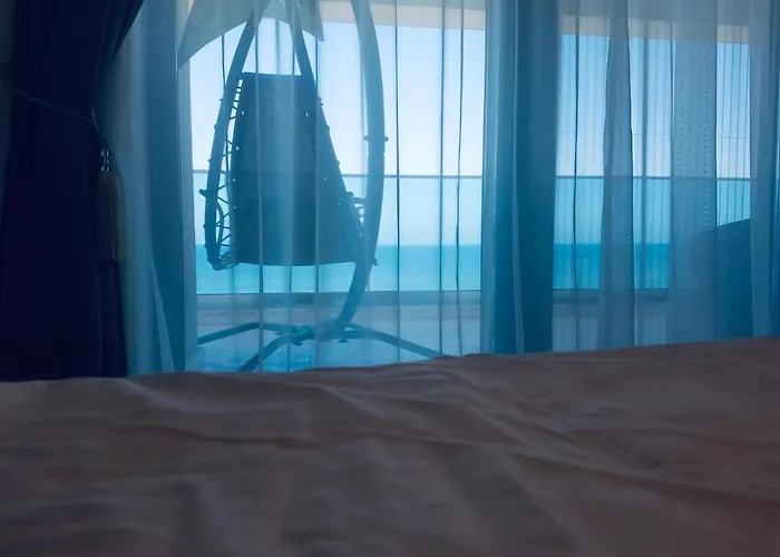 Wave 2 Mamaia Prima Linie La Mare 120mp