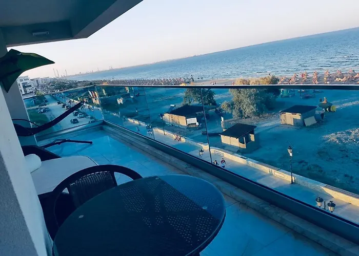 Wave 2 Mamaia Prima Linie La Mare 120mp Appartement