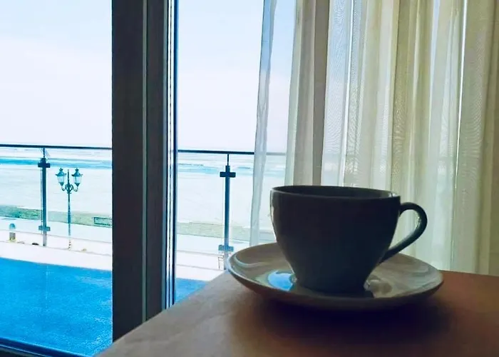 Wave 2 Mamaia Prima Linie La Mare 120mp * Năvodari