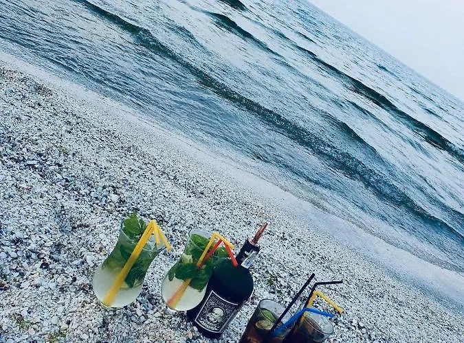 Wave 2 Mamaia Prima Linie La Mare 120mp Năvodari